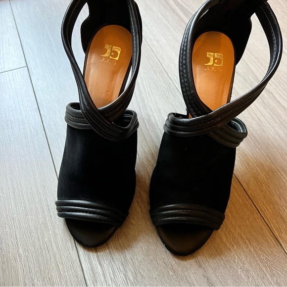 Joe's Jeans Black Peep Toe Heels Size 8.5 Leather & Suede Back Tassel Zipper - Picture 5 of 13